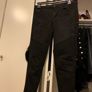 Black Zara jeans